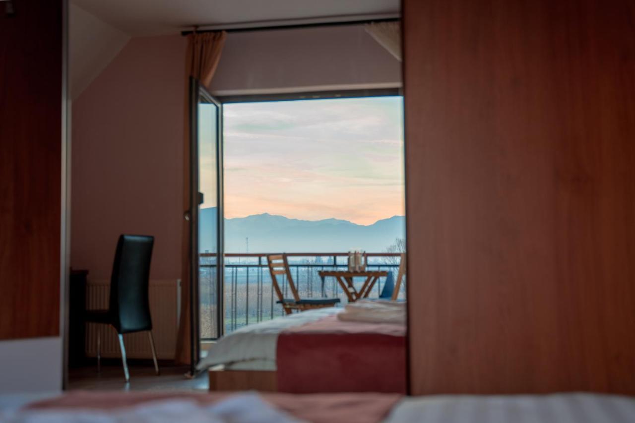 Roots Villa Redwood Brasov Exterior photo